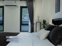 Deluxe King River View Room