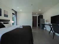 Deluxe King River View Room